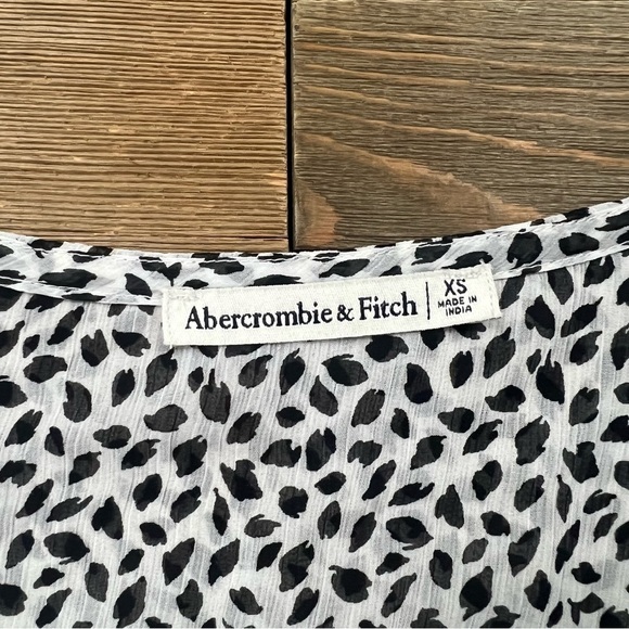 A&F Wrap Blouse - Picture 7 of 8